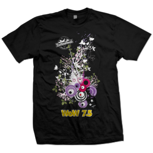 wow-transferpapir-svart-tskjorte-blomstemønster https://vizuell.no