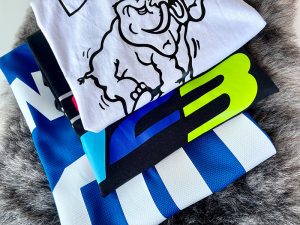 T-skjorter med folietrykk