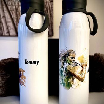 To sportsflasker med sublimert motiv